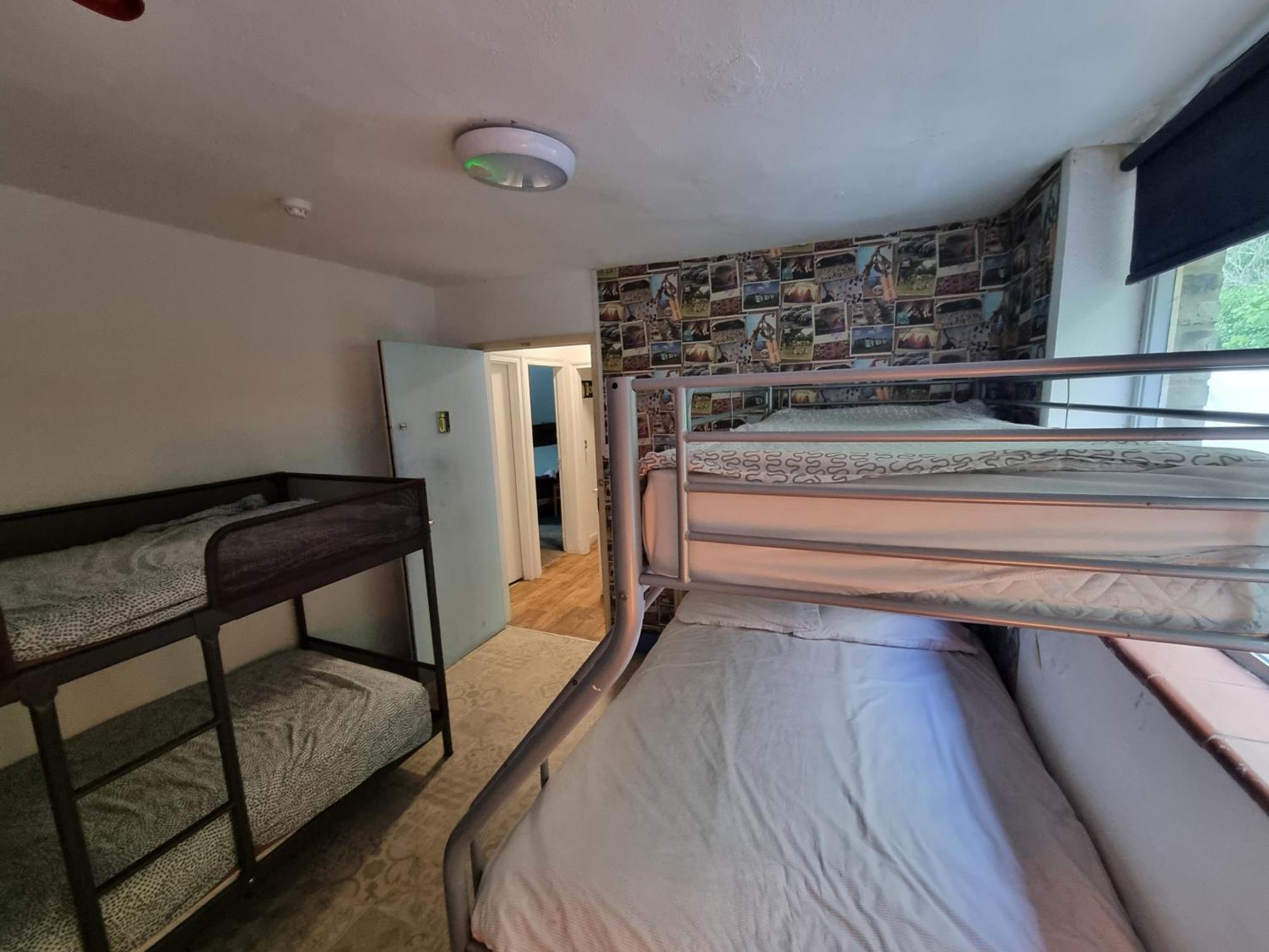 דובר First And Last Youth Hostel מראה חיצוני תמונה